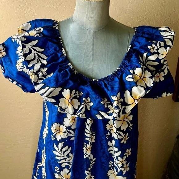 Hawaiian Mumu Maxi Dress - Picture 5 of 7